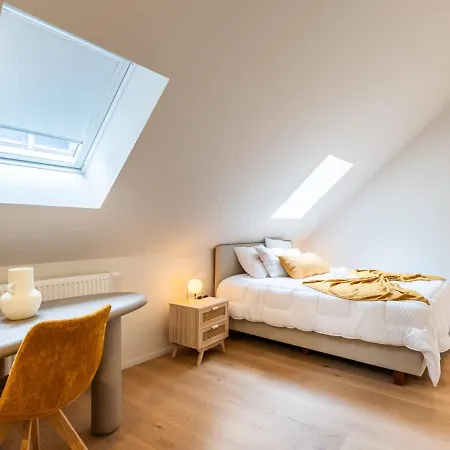 Huswell - Duplex For 4 Guests In The Heart Of Гент
